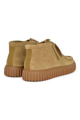 Polacco uomo in camoscio colore sabbia. CLARKS | TORHILL HI U-DARK SAND SUEDE